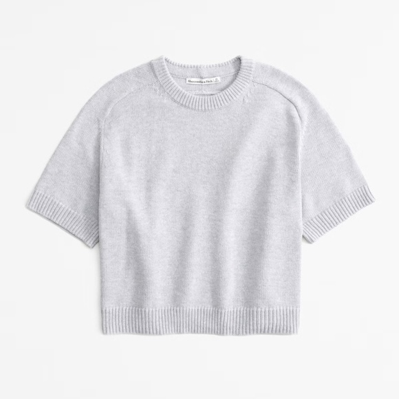NWT Abercrombie The A&F Madeline Crew Sweater Tee in Light Grey - Picture 1 of 5